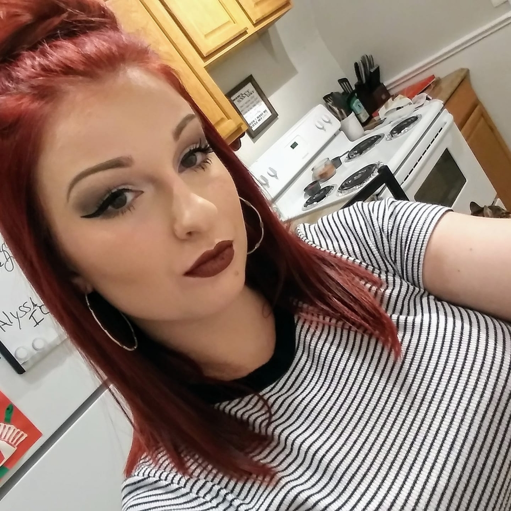 Meet your Posher, Alyssa